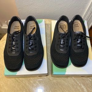 Earth Origins Sneakers, 7.5 / 8.5